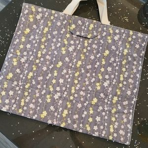 Gray and yellow laptop bag